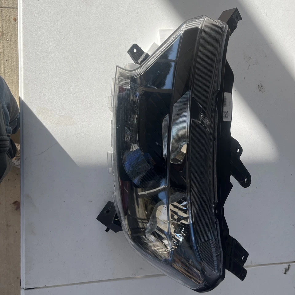 Ford Ranger XLT 2019-2023 faro izquierdo izquierdo izquierdo lado del conductor usado OEM señal clara Foto 1 de 4