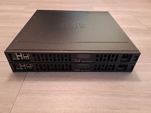 lotto 2 router di servizio integrati Cisco ISR4331/K9 NON INTERESSATI NO NIM-Blanks - Foto 1 di 3