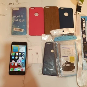 Apple iPhone 6S Plus 64GB (Unlocked) Aus model With Accessories -22% OFF $116 - Picture 1 of 6