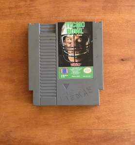 Tecmo Bowl (Nintendo NES) Cartridge Only - Tested & Ships Fast Free Shipping - Picture 1 of 5