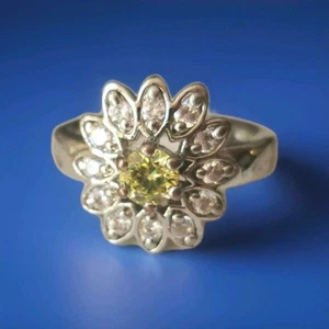 Anello Vintage Fiore Cocktail Alto Fuoco Strass Silvertone Misura 8 Brillante - Foto 1 di 10