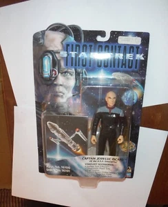 playmates Star Trek First Contact - Captain Jean Luc Picard Figure - Picture 1 of 2