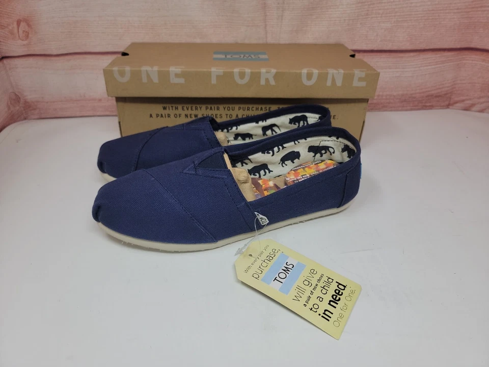 Toms Classic Canvas 001001B07-NVY Blue Navy Flats Shoes Medium (B M) Womens Blues 6.5