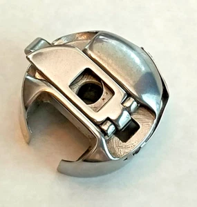 ORIGINAL BOBBIN CASE #006068700 FOR BERNINA 1080, 1630, 180, 185, 190, 200 A5.2 - Picture 1 of 3