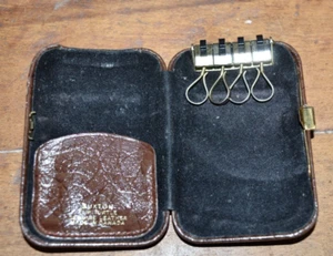 BUXTON Leder Schlüsselanhänger Flip Schildkröte geschlossen Schlüsseletui Etui Vintage - Bild 1 von 9