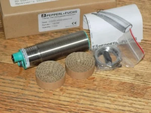 PEPPERL & FUCHS UC2000-30GM-E6R2-V15 ULTRASONIC SENSOR 102159 UC200030GME6R2V15 - Picture 1 of 1