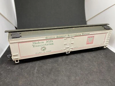 H.O. Scale 50' Reefer Car, General American Refigerator Express, White - Image 1 of 4