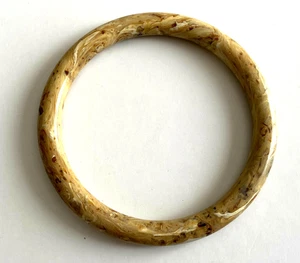 BRACELET Plastique ou Bakelite Pure vintage marbré ton BEIGE ! état NEUF - Imagen 1 de 9