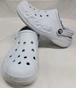 Zueco Crocs Baya de piel sintética para niñas/niños talla J1 J 1 azul claro zapatos sin cordones - Imagen 1 de 18
