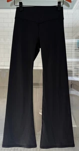 Damen Fabletics Pure Luxe Flair Leggings | Größe M | Neu ohne Etikett - Bild 1 von 3
