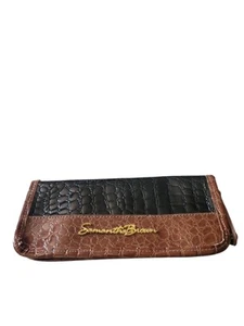 Samatha Brown Women's Travel Wallet Purse Credit Card Slots P - Picture 1 of 7