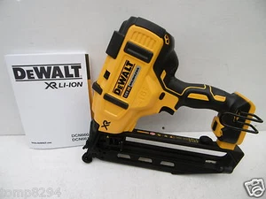 Pistola de clavos en ángulo DeWalt DCN660 18V XR 2ª fijación 20* unidad desnuda - Imagen 1 de 5
