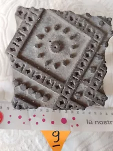 ANTICO TIMBRO STAMPO IN LEGNO PER STOFFE E TESSUTI INTAGLIATO A MANO - Foto 1 di 1