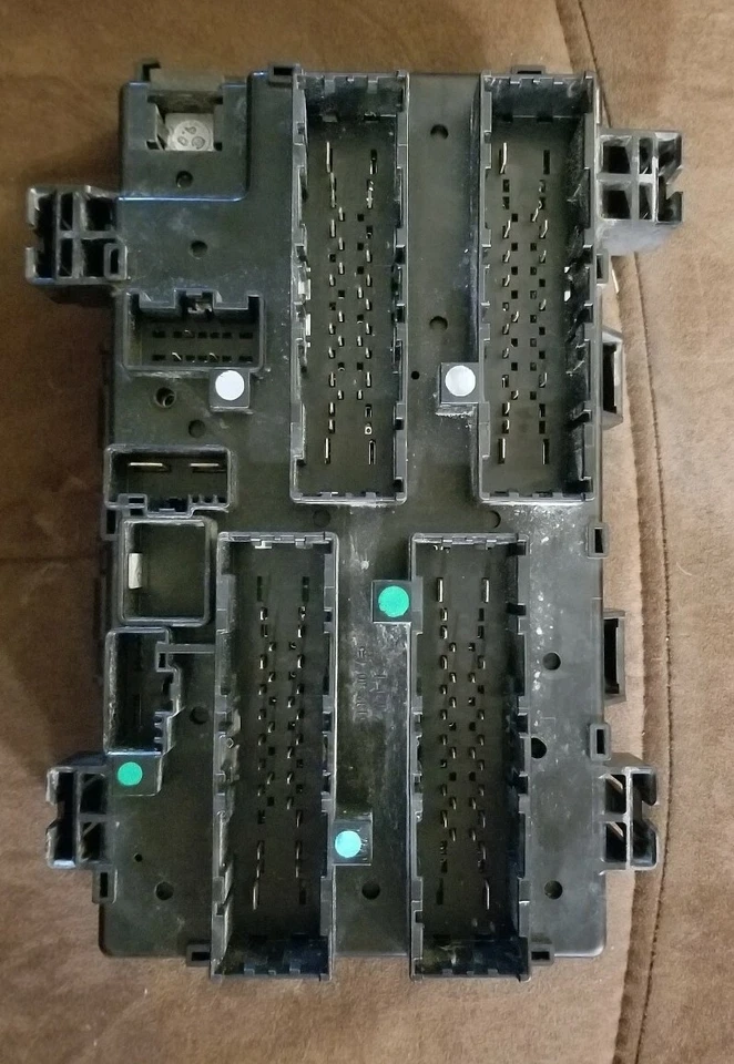 Dodge Ram 1500 2015 módulo de control de potencia totalmente integrado P/N: 68243257AB A Foto 1 de 4