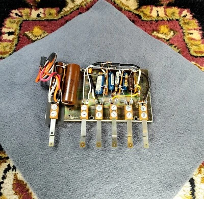 Circuito de panel de voz y Leslie de pedal vintage de un órgano CONN Minuet modelo 541 Foto 1 de 4