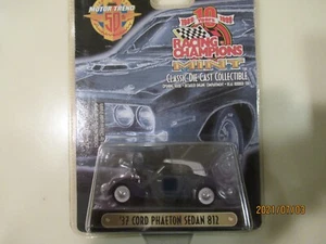 1:64 Racing Champions Mint 1937 Cord Phaeton Sedan 812 blue - Picture 1 of 2