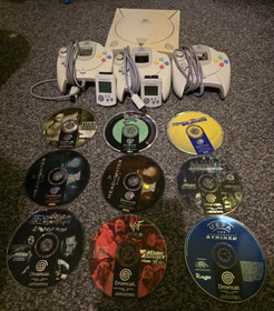 Sega Dreamcast Console + Games Bundle Lot (boots up, plays games, fault with AV)
