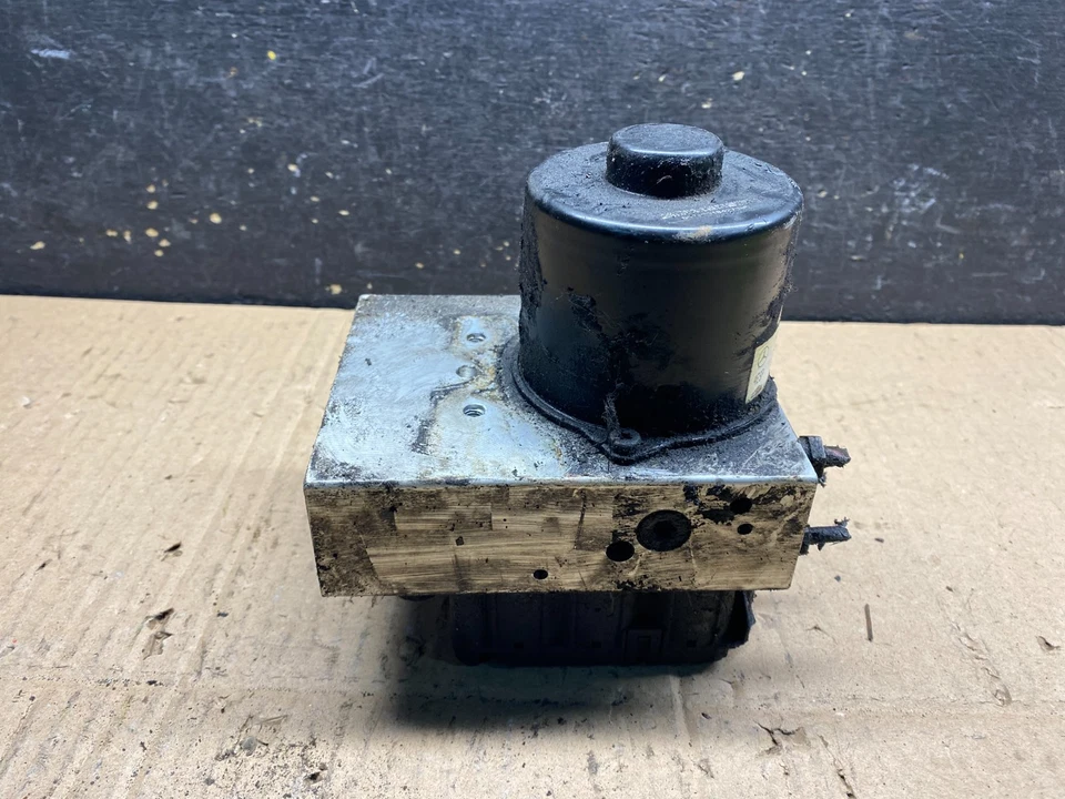 1998 至 2000 梅赛德斯 W163 ML320 ML430 ABS 防锁制动泵模块 V2349 DG — 第 1/4 张图片