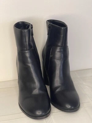 Forever 21 Botines Mujer Cuero Negro Talla 8 Usado 4' Tacón Con Cremallera Foto 1 de 4