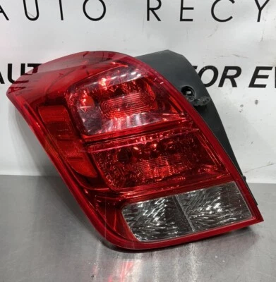 Luces traseras izquierdas Chevrolet Trax 2013-2020 lámparas incandescentes OEM Foto 1 de 4