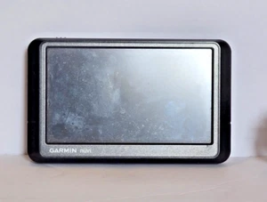 Garmin Nuvi 255W 4.3 GPS Bundle With Manual Power Cord Base Canada & US - Picture 1 of 5