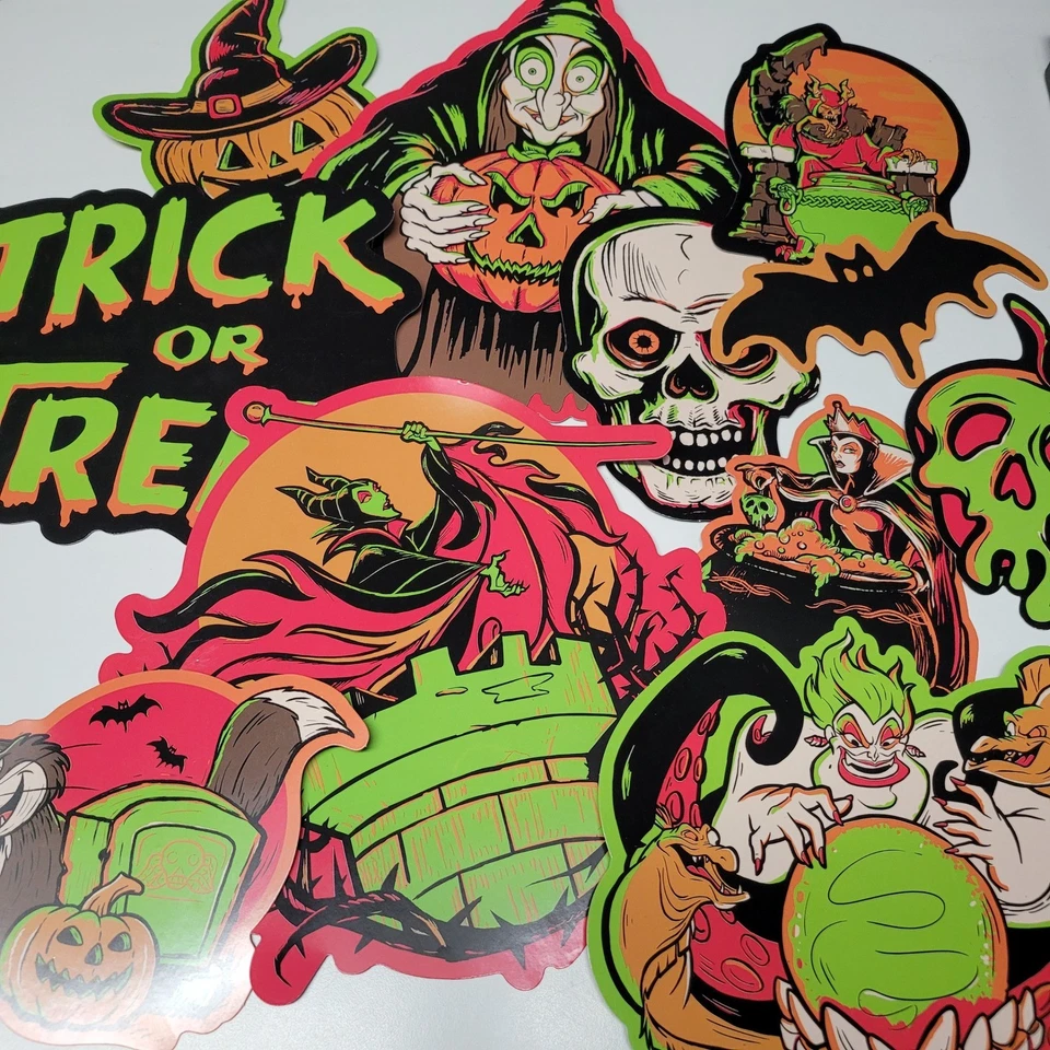 Juego de decoraciones de Halloween de villanos de Disney Maléfica Reina Malvada Úrsula Foto 1 de 4