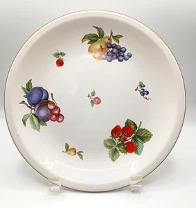 Wedgwood Fruit Sprays Croft  Luncheon Plate Set of 3 EUC Strawberry Pear Berry - Picture 1 of 22