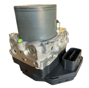 2016-2017 INFINITI Q50 ABS ANTI LOCK BRAKE PUMP OEM 47660-4GH0A - Picture 1 of 12