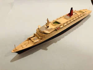 Hansa #S200 British Passenger Ship Queen Elizabeth 2 1969 Model - Scale 1:1250 - Picture 1 of 17