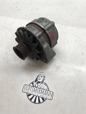 Generator Lichtmaschine Bosch 0120489331 für Mercedes W124 W201  - Image 1 of 4