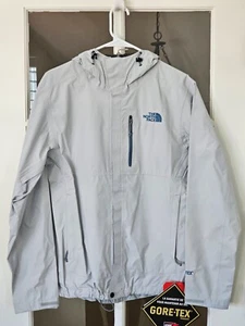 THE NORTH FACE - CHAQUETA DRYZZLE CON CAPUCHA HOMBRE PEQUEÑA - GRIS TIRO ALTO - TOTALMENTE NUEVA - Imagen 1 de 15