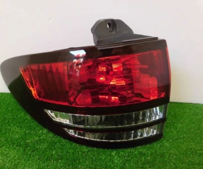 Lámpara de luz trasera izquierda genuina OEM Toyota Estima Previa ACR30 ICHIKOH 28-169 Foto 1 de 4