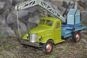ANTIQUE ULTRA RARE TOY 1950s !! VTG Russian Soviet car GAZ truck crane metal TIN
