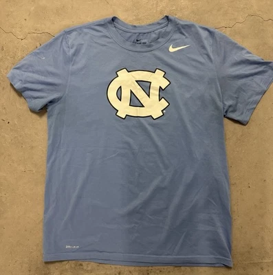Nike UNC Tacones Alquitranados Camiseta Para Hombre Talla L Carolina Azul Dri-FIT NCAA Logo Camiseta Foto 1 de 4