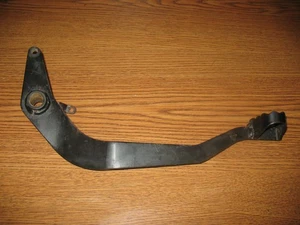 2002 YFM250 REAR BRAKE LEVER PEDAL ARM YAMAHA BEAR TRACKER 250 4XE-F7211-00-00 - Picture 1 of 4
