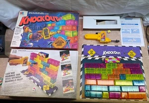 Juego de mesa Knock Out 1991 completo Milton Bradley Hammer no funciona - Imagen 1 de 9