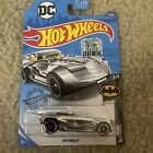 Hot Wheels Batmobile Batman 3/5) 9/250 FACTORY SEALED