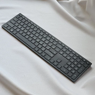HP Black Wireless Keyboard, TPC-L001K, Works But NO DONGLE - Image 1 of 4
