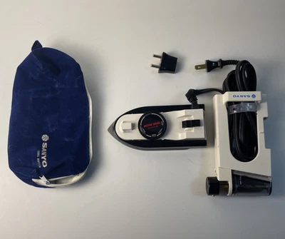 Hierro mayordomo de viaje vintage Sanyo A201N con doble voltaje y estuche con cremallera azul Foto 1 de 4