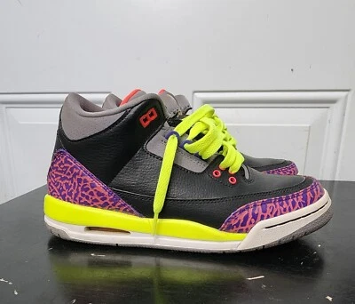 Talla 6Y - Jordan 3 Retro Medio Negro GS Rojo Atómico Foto 1 de 4