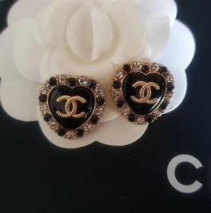 Set mit 2 Chanel Knöpfen, Vintage Knöpfe, Luxus Knöpfe, Chanel Knöpfe, CC - Bild 1 von 6