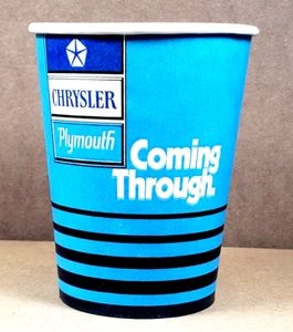 NOS 1971 72 Chrysler Plymouth Coming Through Paper Cup Dealer Promo Mopar RARO! - Foto 1 di 8