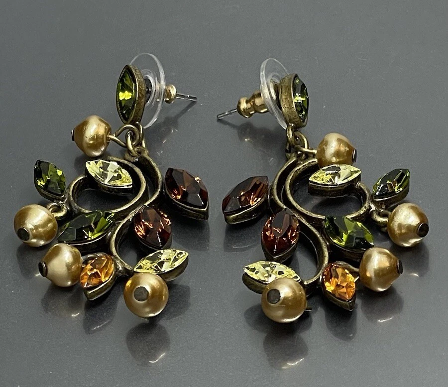 Pendientes para mujer Sweet Romance EE. UU. diamantes de imitación de cristal perforados Foto 1 de 4