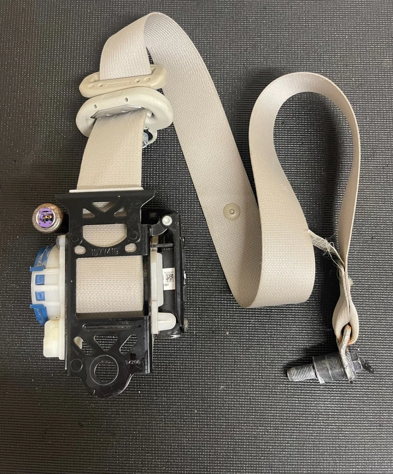 2012 2013 2014 SUBARU IMPREZA HATCHBACK DELANTERO IZQUIERDO LADO DEL CONDUCTOR CINTURÓN DE SEGURIDAD OEM Foto 1 de 4