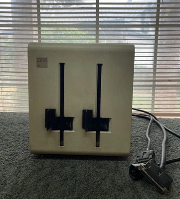 1982 IBM 6360 115v 60Hz 0.6A Dual 8” Floppy Drive Displaywriter AS IS FOR PARTS - Image 1 of 4