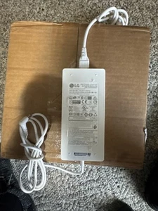 Original LG ACC-LATP1 19.5V 10.8A Power Adapter P/N EAY65068601 - Photo 1/1