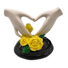 Heart Hand Statue Finger Heart Sculpture Compact Mini,Love Finger Statue Art