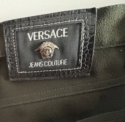 Calça VERSACE Jeans Couture Feminina Verde Oliva 30 X 31,5 Fabricada na Itália Excelente Condição - Imagem 1 de 4