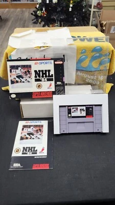 CIB NHL 94 HOCKEY SUPER NINTENDO SNES VIDEO GAME COMPLETE IN BOX W/ PROTECTOR - Image 1 of 4