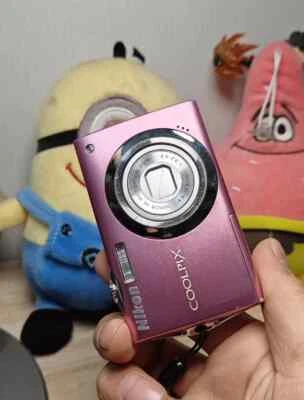 Cámara digital Nikon Coolpix S4000 12,0 MP Foto 1 de 4